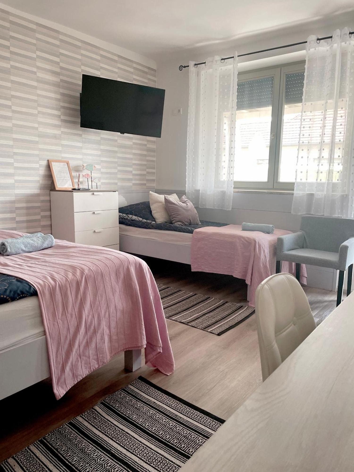 Szelrozsa Apartmanhaz Velence Ngoại thất bức ảnh